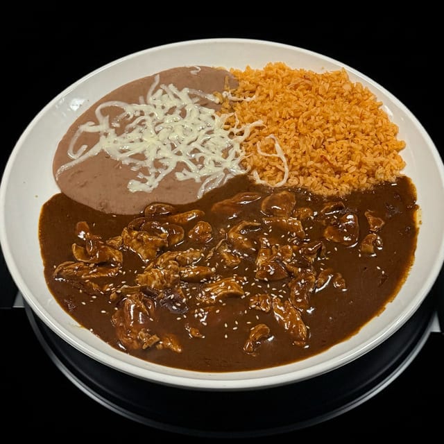 Pollo en Mole.
